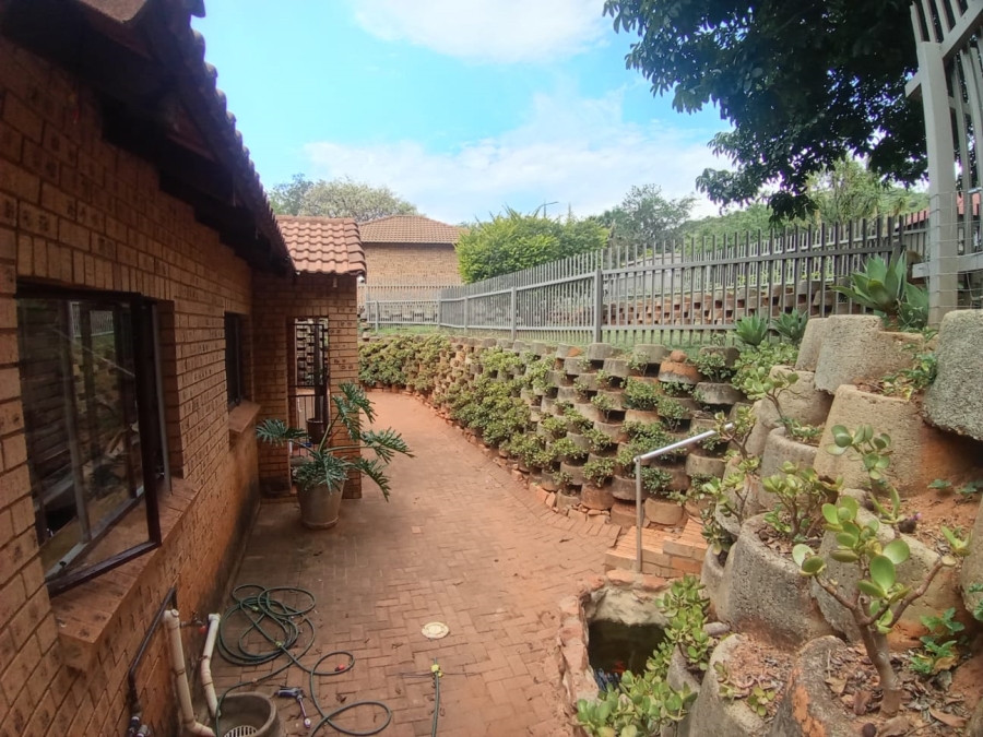 4 Bedroom Property for Sale in Cashan North West